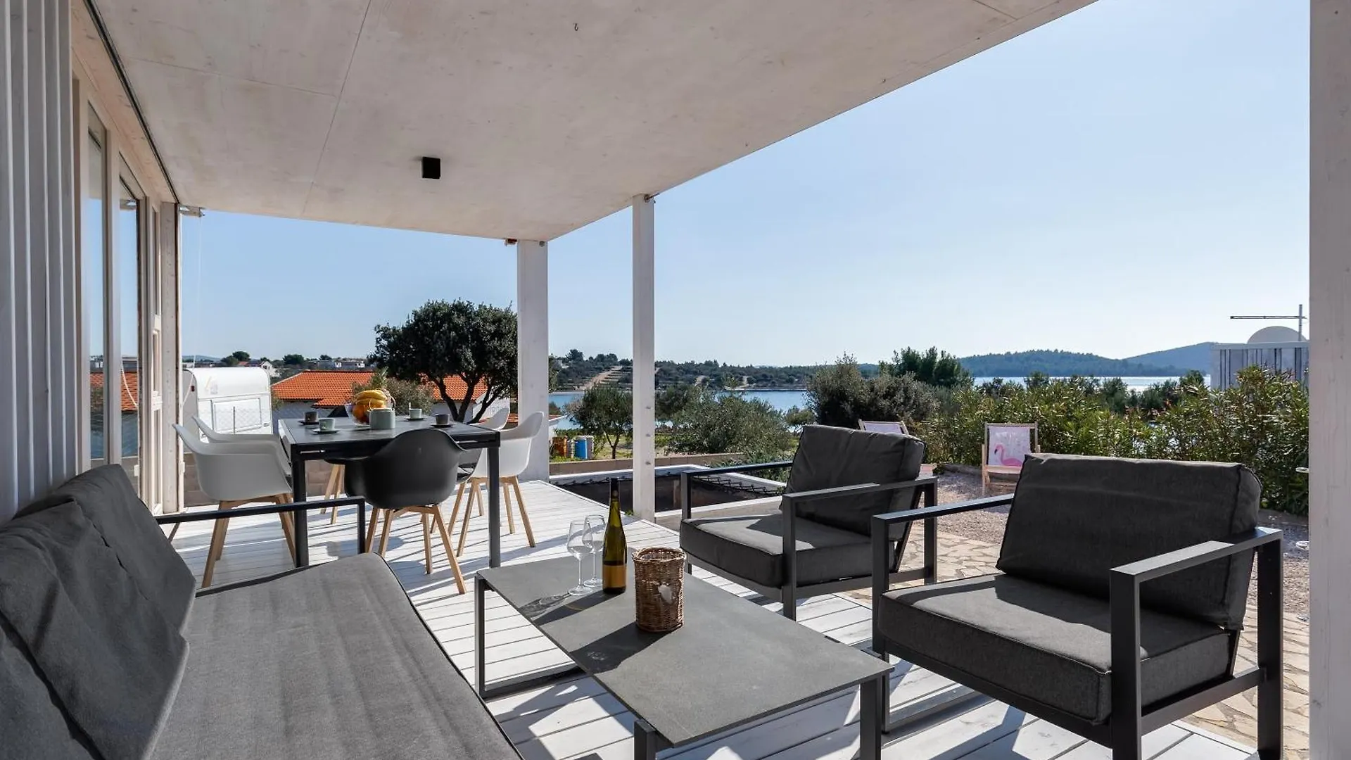 Villa Flow Buqez Drage